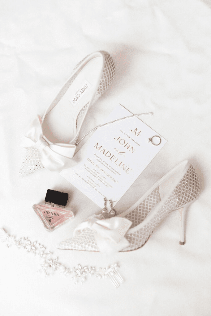 Elegant wedding stationery